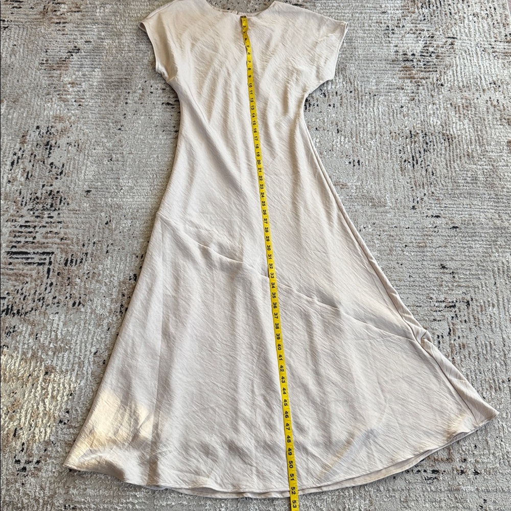 Abercrombie & Fitch Crinkle Satin maxi dress - Picture 8 of 9